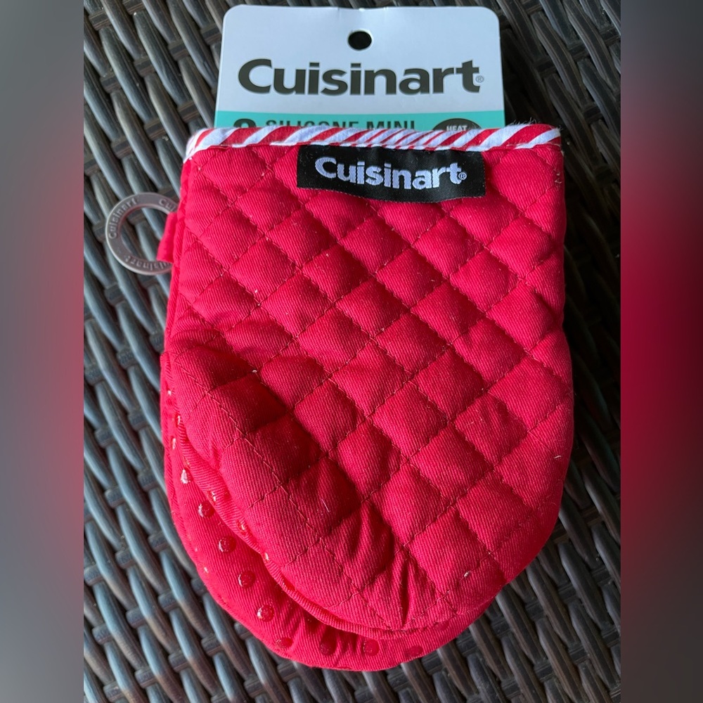Cuisinart Silicone Oven Mitts-NWT